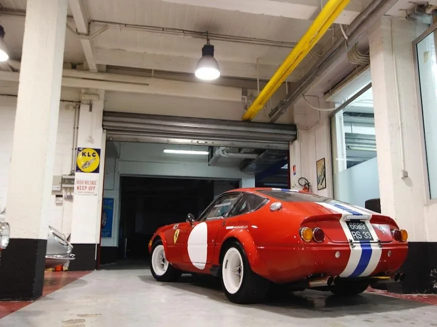 Ferrari Daytona convertie Gr4